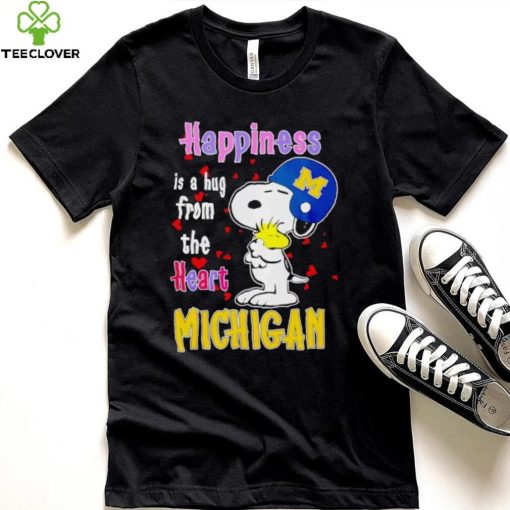 Snoopy and Woodstock happiness is a hug from the heart Michigan Wolverines hoodie, sweater, longsleeve, shirt v-neck, t-shirt