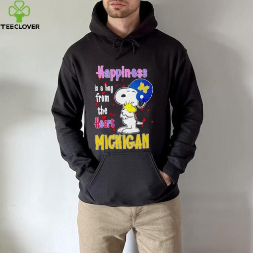 Snoopy and Woodstock happiness is a hug from the heart Michigan Wolverines hoodie, sweater, longsleeve, shirt v-neck, t-shirt