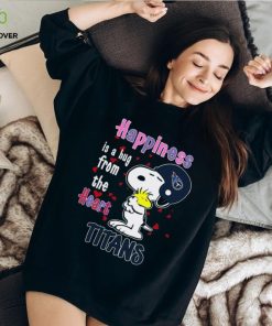 Snoopy and Woodstock happiness is a hug from the heart Tennessee Titans shirt