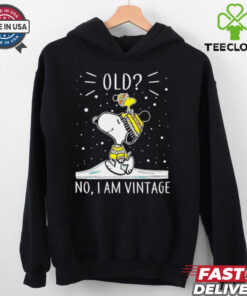 Snoopy and Woodstock old no I am vintage Christmas 2024 shirt
