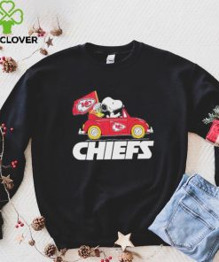 Snoopy and woodstocks driver car Kansas city Chiefs hoodie, sweater, longsleeve, shirt v-neck, t-shirt