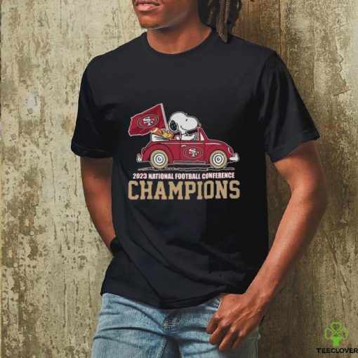 Snoopy driving a car 49ers san francisco 49ers 2023 national Football conference champions hoodie, sweater, longsleeve, shirt v-neck, t-shirt