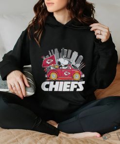 Snoopy driving a car in city Chiefs Kansas city Chiefs shirt