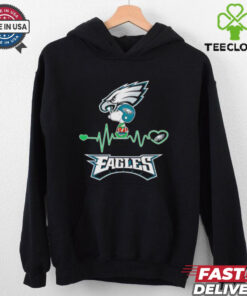 Snoopy Heartbeat Philadelphia Eagles Shirt Limited Edition, featuring Snoopy with a heart design to show love for the Eagles.