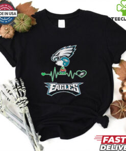 Snoopy heartbeat Philadelphia Eagles shirt Limited Edition