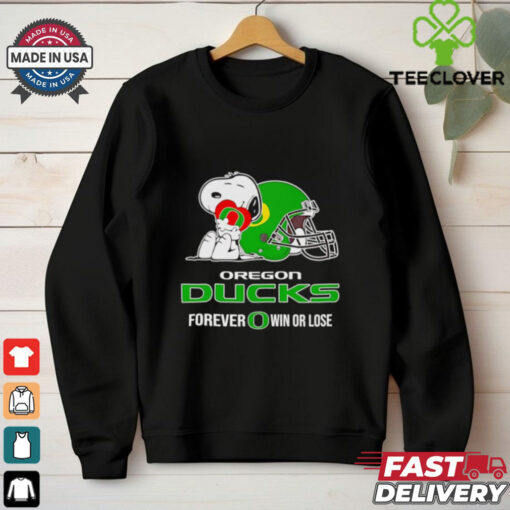 Snoopy hug Oregon Ducks forever win or lose shirt