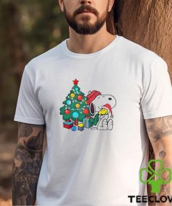 Snoopy hug Woodstock Christmas tree Shirt