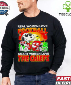 Snoopy real women love football smart the women love The Chiefs shirt