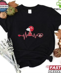 Snoopy walking on heartbeat Kansas City Chiefs shirt