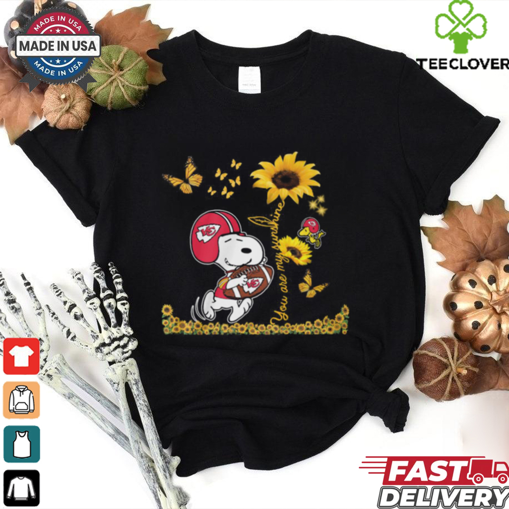 Snoppy And Woodstock Sunflower Kansas City Chiefs Shirt Recovered Snoppy And Woodstock Sunflower Kansas City Chiefs Shirt Recovered