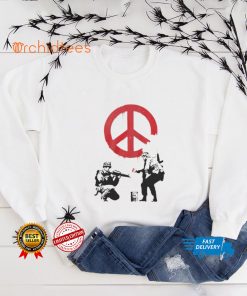 Soldiers Banksy Hippe shirt
