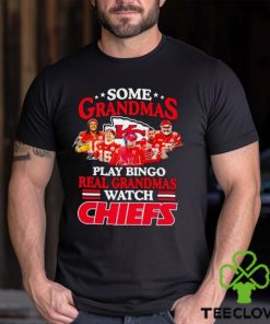 Some grandmas play bingo real grandmas watch Chiefs signatures hoodie, sweater, longsleeve, shirt v-neck, t-shirt