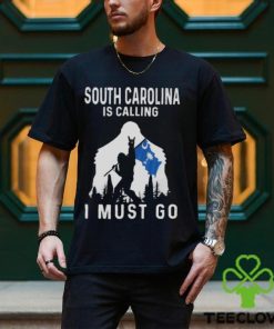 South Carolina is calling I must go Bigfoot flag hoodie, sweater, longsleeve, shirt v-neck, t-shirt