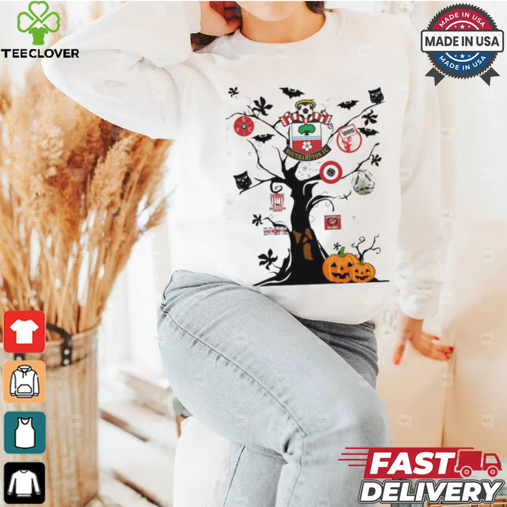 Southampton F.C.Halloween Hanging Tree Spooky T Shirt Southampton F.C.Halloween Hanging Tree Spooky T Shirt