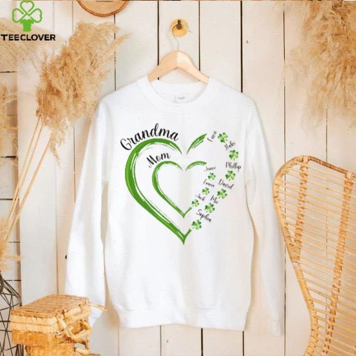 St Patrick's Day Green Heart In Heart Grandma Mom Shamrock Kids Personalized Shirt