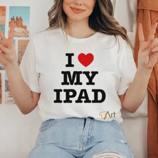 Suki Waterhouse Wearing I Love My Ipad Shirt