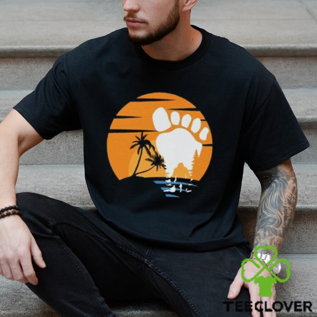 Sunset Bigfoot Shirt Hoodie Unisex Sunset Bigfoot Shirt Hoodie Unisex