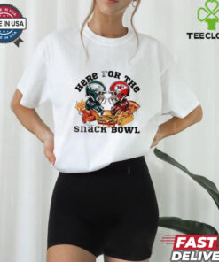 Super Bowl 2025 Kansas City Vs Philadelphia Eagles Here For The Snacks Bow shirt
