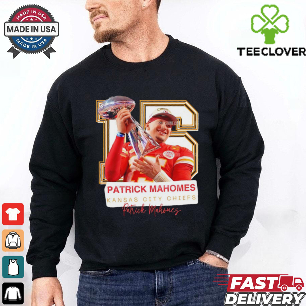 Super Bowl Patrick Mahomes Kansas City Chiefs No. 15 trophy shirt Super Bowl Patrick Mahomes Kansas City Chiefs No. 15 trophy shirt
