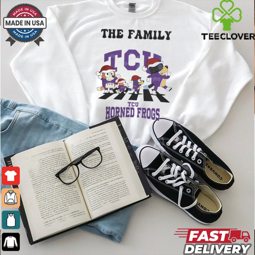 TCU Horned Frogs X Family Bluey Merry Christmas 2024 Shirt TCU Horned Frogs X Family Bluey Merry Christmas 2024 Shirt