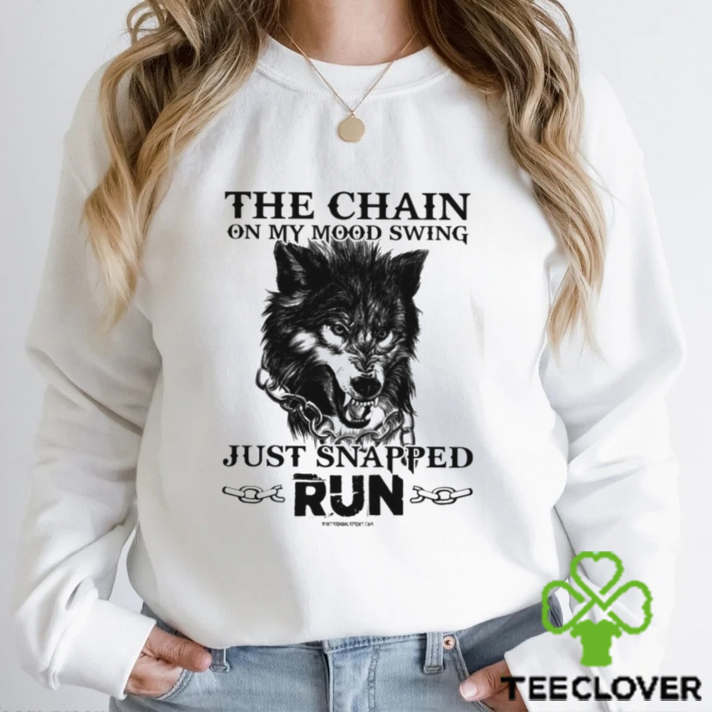 THE CHAIN ON MY MOON SWING Wolf Classic T Shirt THE CHAIN ON MY MOON SWING Wolf Classic T Shirt