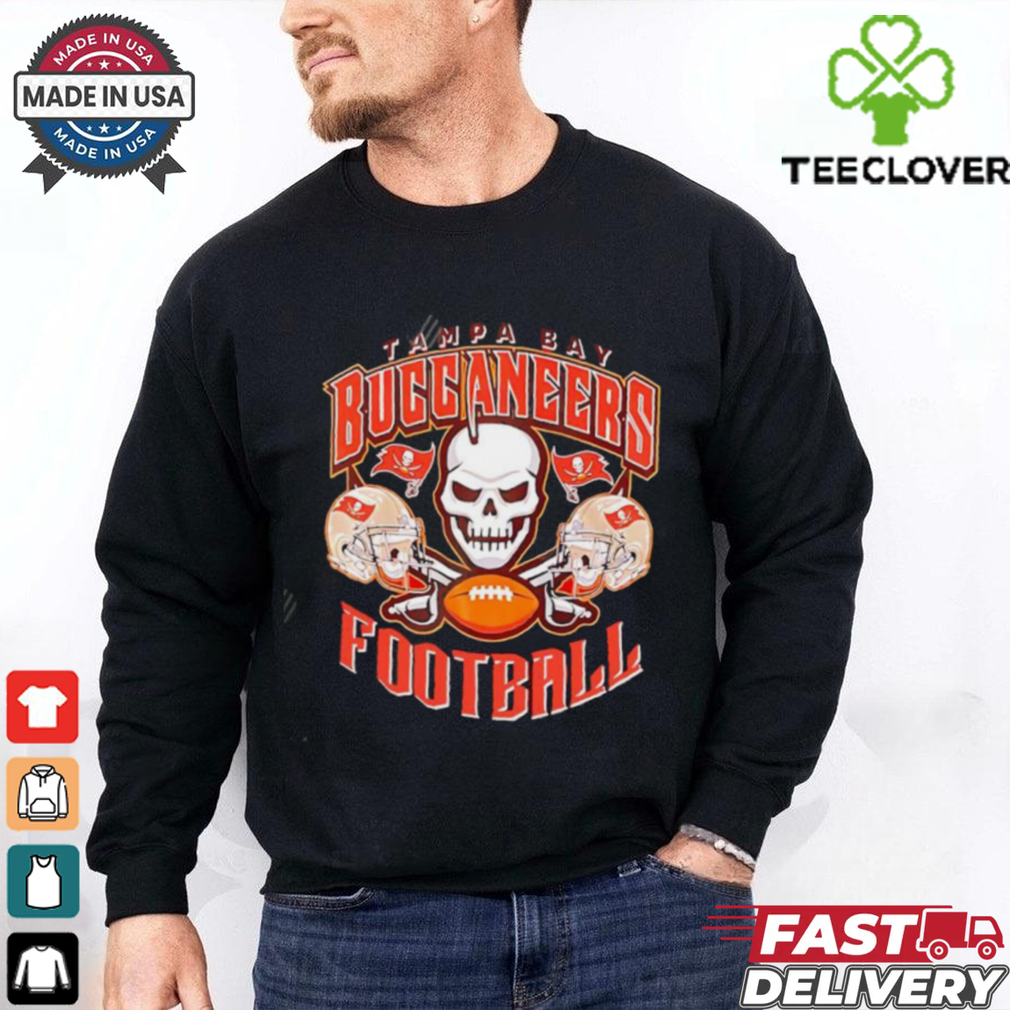 Tampa Bay Buccaneers Football Skull Swords Gildan shirt Tampa Bay Buccaneers Football Skull Swords Gildan shirt
