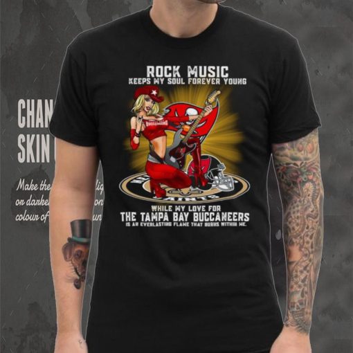 Tampa Bay Buccaneers rock music keep my soul forever young hoodie, sweater, longsleeve, shirt v-neck, t-shirt