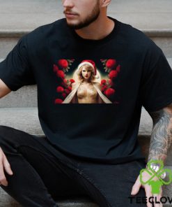 Taylor Swift in a Christmas costume T Shirt