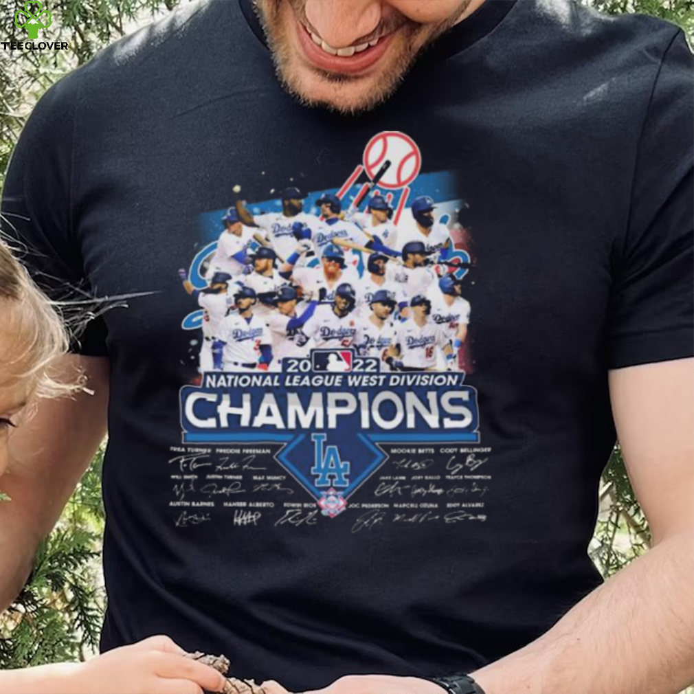 Team Baseball Los Angeles Dodgers 2022 National League West Division Champions Signatures shirt Team Baseball Los Angeles Dodgers 2022 National League West Division Champions Signatures shirt