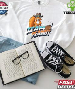 Team Peanut Justice for Peanutthe Squirrel in a Cowboy Hat Tank Top shirt