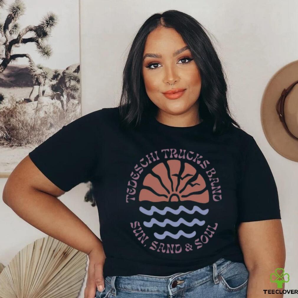 Tedeschi Trucks Band 2025 Sun Sand & Soul T Shirt Tedeschi Trucks Band 2025 Sun Sand & Soul T Shirt
