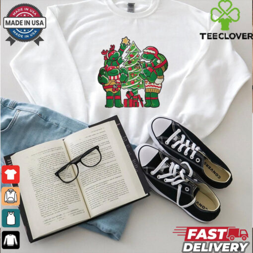 Teenage Mutant Ninja Turtles decorating their Christmas tree shirt