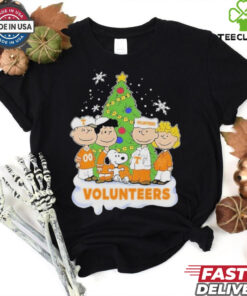 Tennessee Volunteers x Snoopy And Friends Christmas T Shirt