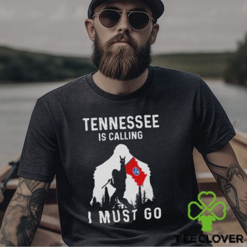 Tennessee is calling I must go Bigfoot flag hoodie, sweater, longsleeve, shirt v-neck, t-shirt