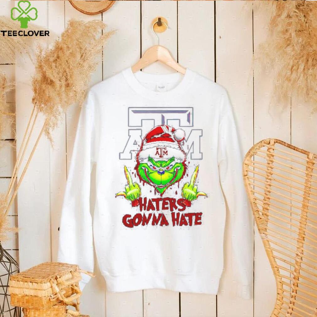 Texas A&M Aggies Grinch middle finger haters gonna hate shirt Texas A&M Aggies Grinch middle finger haters gonna hate shirt
