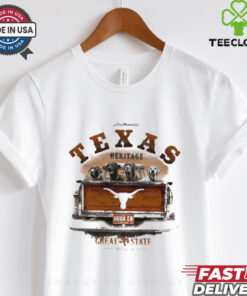 Texas Longhorns labs in truck Hook ‘Em shirt