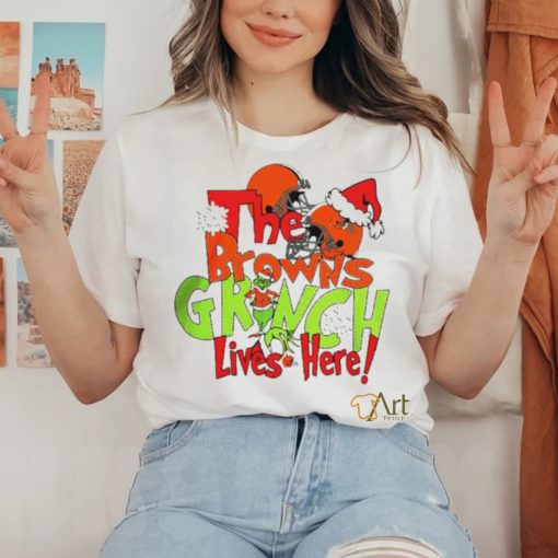 The Browns Grinch Lives Here Christmas Shirt