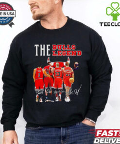 The Chicago Bulls legend signature behind shirt