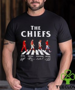 The Chiefs Abbey Road Andy Reid Travis Kelce Patrick Mahomes signatures shirt