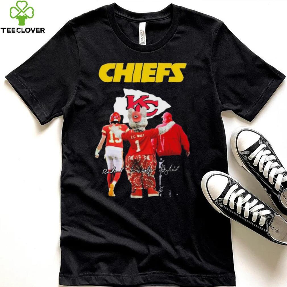 The Chiefs Patrick Mahomes Kc Wolf And Andy Reid Signatures Shirt