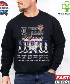 The Detroit Tigers 130 years 1894 2024 thank you for the memories signatures hoodie, sweater, longsleeve, shirt v-neck, t-shirt