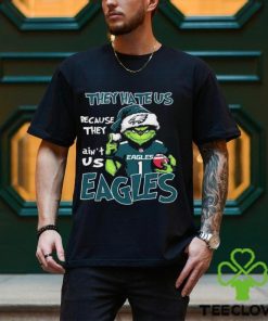 The Grinch Christmas They Hate Us Because Ain’t Us Philadelphia Eagles Football Shirt
