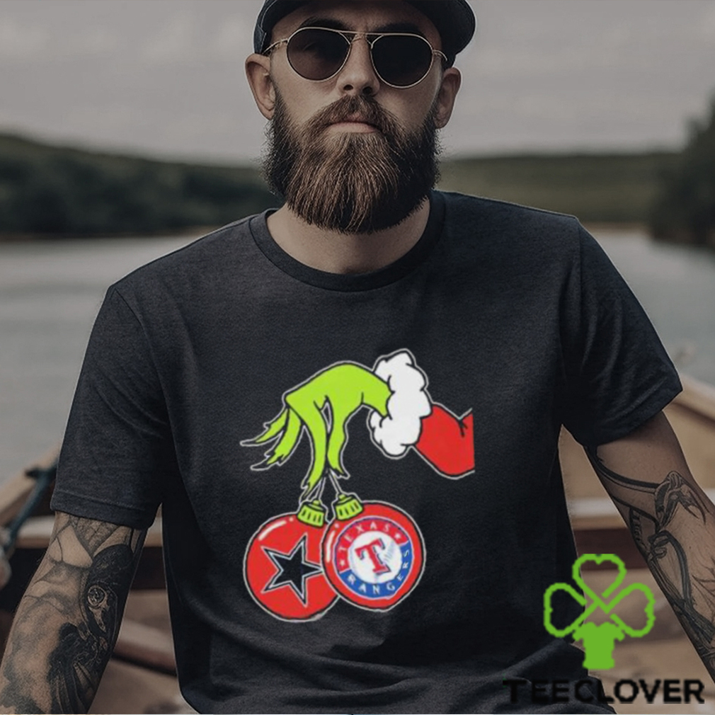 The Grinch Hand Hold Dallas Cowboys And Texas Rangers T Shirt The Grinch Hand Hold Dallas Cowboys And Texas Rangers T Shirt
