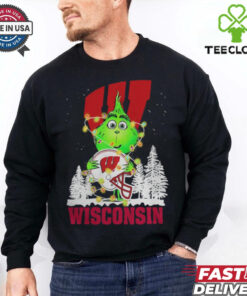 The Grinch Hug Ohio Wisconsin Badgers Helmet Christmas Shirt
