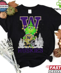 The Grinch Hug Washington Huskies Helmet Christmas Shirt