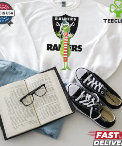 The Grinch Las Vegas Raiders Graphic T Shirt