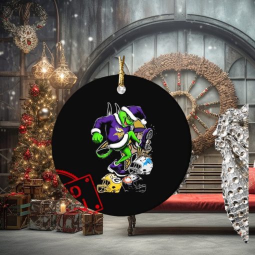 The Grinch Minnesota Vikings Stomp On NFL Teams Christmas Ornament