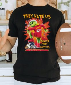 The Grinch They Hate Us Because Ain’t Us Kansas City Chiefs Stomp On Denver Broncos NFL Teams Christmas Shirt