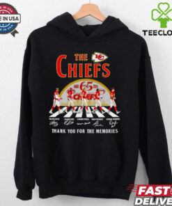 The Kansas City Chiefs 1960 2025 Travis Kelce Rashee Rice Carson Steele Isiah Pacheco Patrick Mahomes Abbey Road signatures shirt