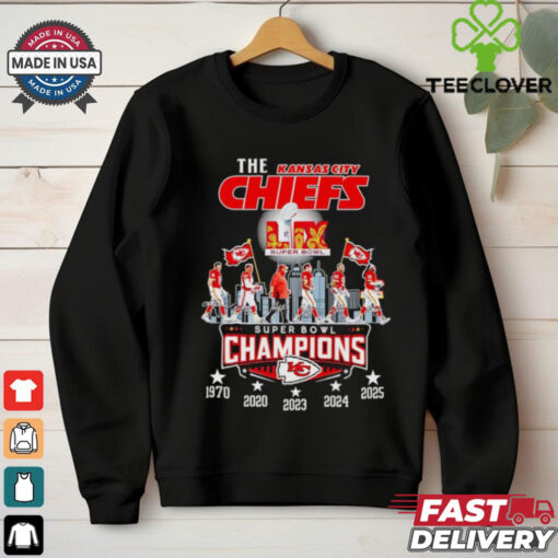 The Kansas City Chiefs walking Super Bowl Champions 2025 shirt
